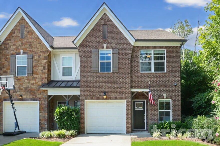 Primary Photo - 311 Woodfern Ct