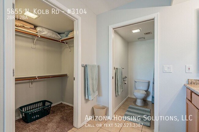 Building Photo - 5855 N Kolb Rd