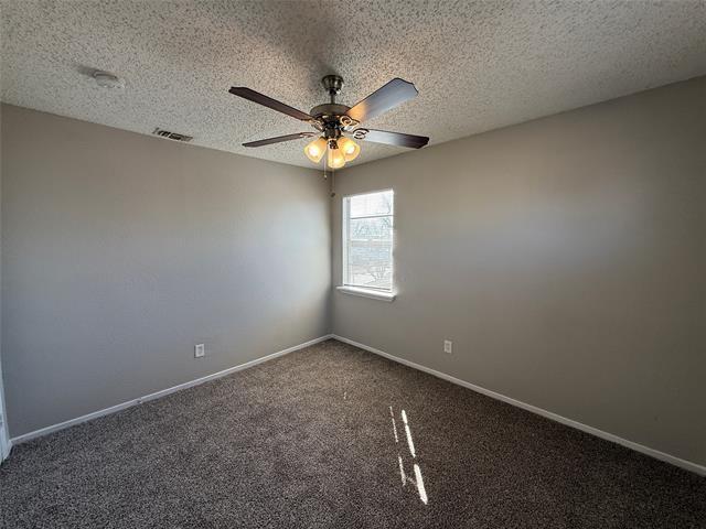 Building Photo - 3907 Emerald Dr