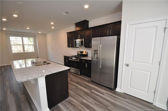 Building Photo - 1009 Shoreside Dr
