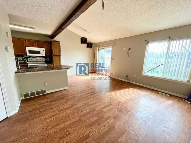 Building Photo - 4568 Excalibur Ct