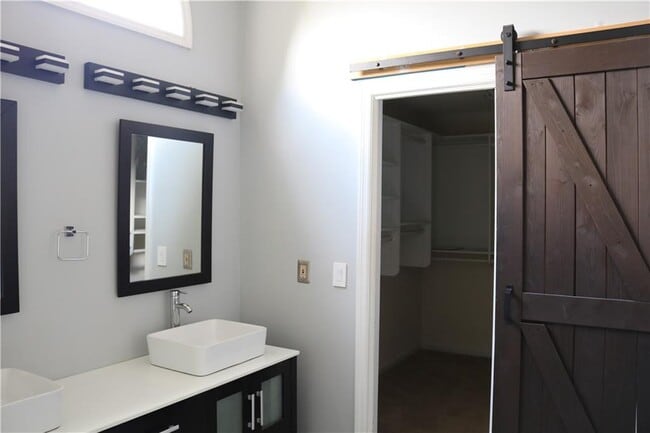 Building Photo - 1251 Green Oak Cir NW