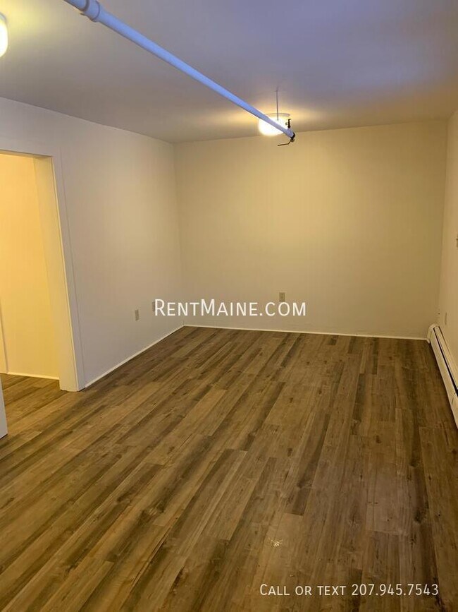 Building Photo - 2412 Western Ave