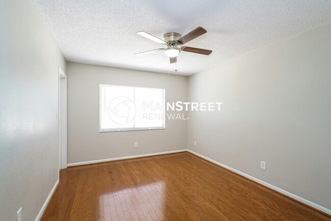 Building Photo - 4212 E Temple Heights Rd