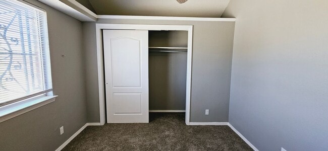 Building Photo - Charming 3 bedroom, 2 bath home in East El Paso!