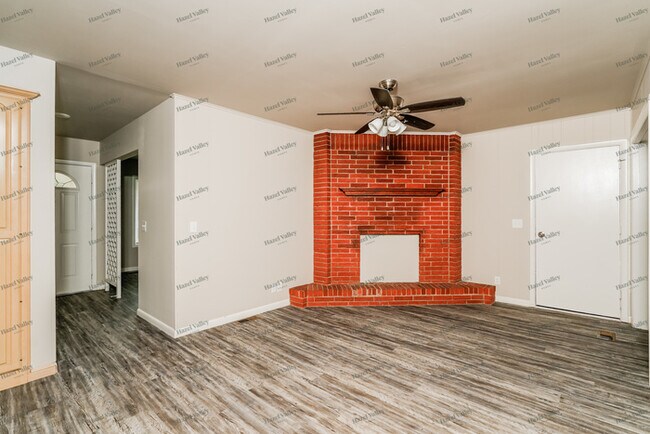 Building Photo - 8637 E 29th St