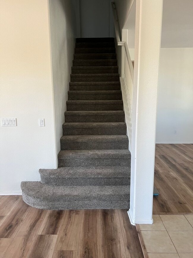 Building Photo - Beautiful home in central location of Victorville