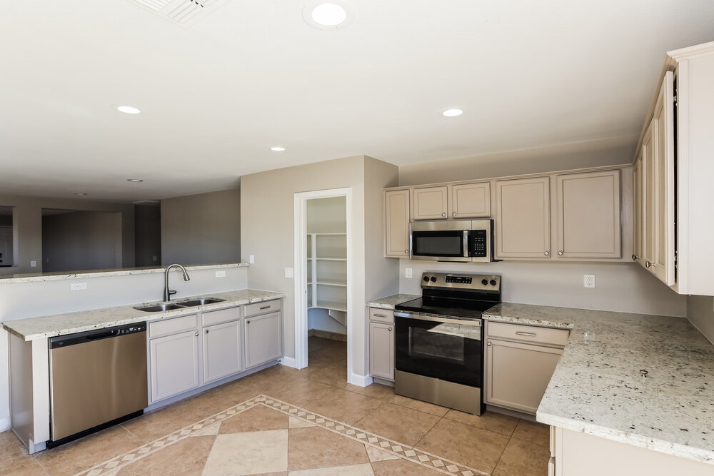 Building Photo - 11545 W Scotts Dr