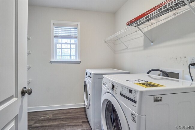 Building Photo - 5949 Autumnleaf Dr