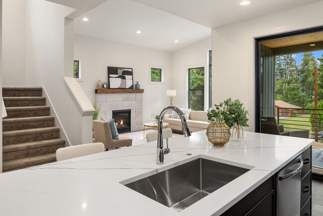 Building Photo - MAJOR RENT REDUCTION Brand New 4-Bedroom H...