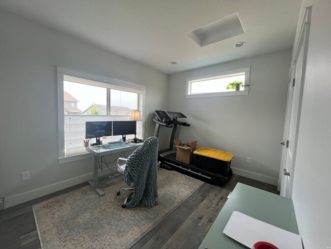 Building Photo - 4 Bed/2.5 Bath Newly Built Single Family Home in Mountain View Meadows W/ Big attached Garage!