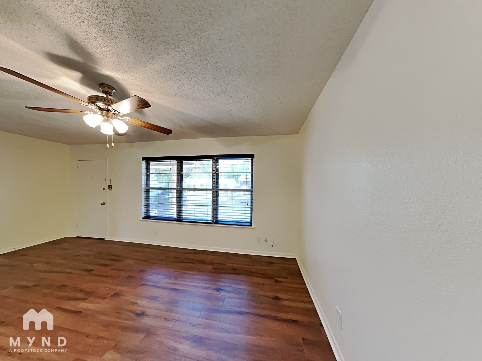 Building Photo - 4802 Hilldale Dr