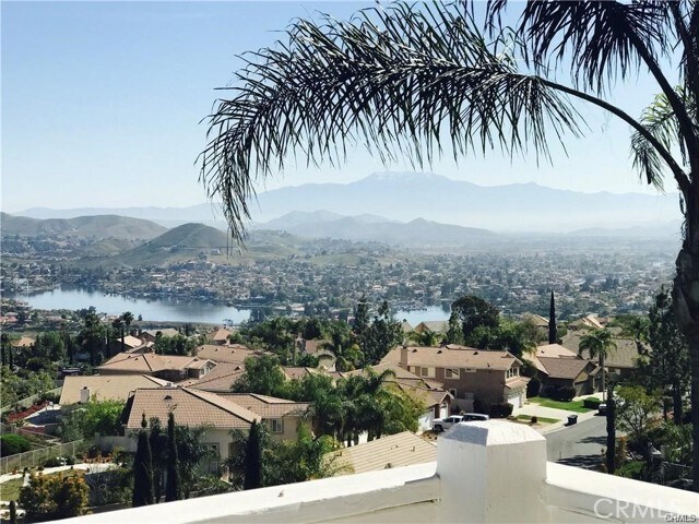 Building Photo - 17 Corte Montena