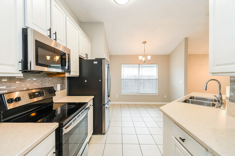 Building Photo - 45098 Amhurst Oaks Dr