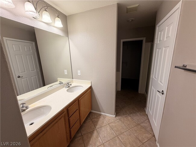 Building Photo - 4754 Idols Eye Ct