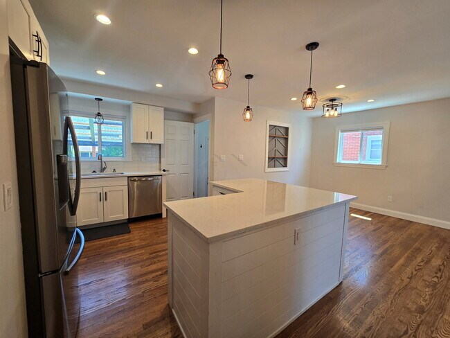 Building Photo - 29414 Sherry