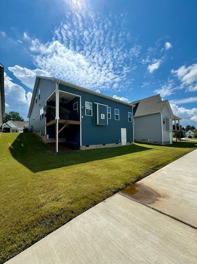 Building Photo - Beautiful, 3BR/3BA, Ranch with Bonus Room in Harrisburg