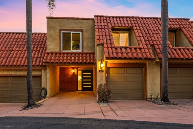 Building Photo - 4452 Caminito Fuente