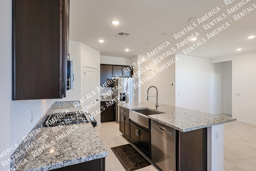Building Photo - 15990 W Gray Fox Trl