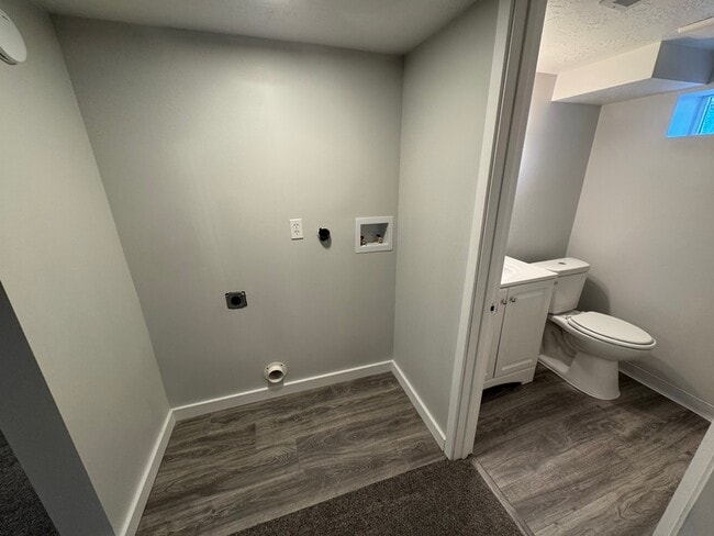 Building Photo - 1079 E 3300 S