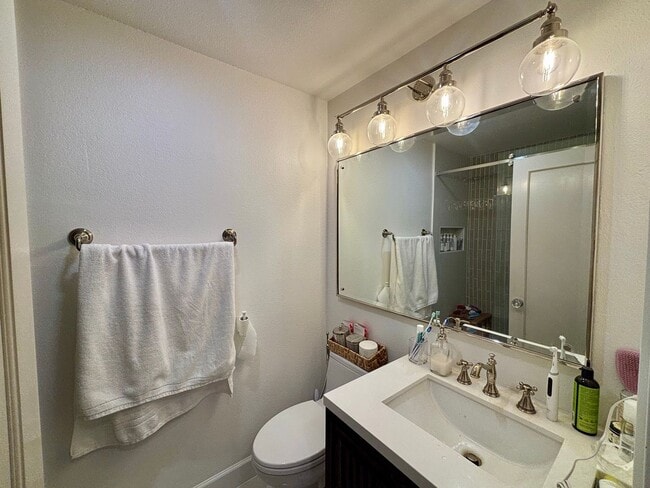Building Photo - 2417 NW 59th St