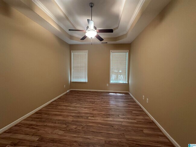 Building Photo - 1033 Ashwood Dr