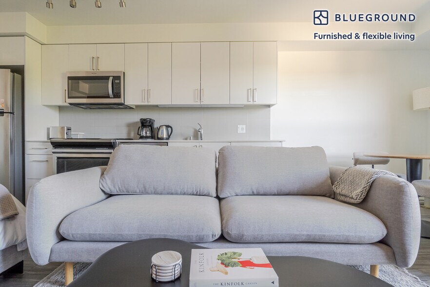 Building Photo - 4609 Union Bay Pl NE