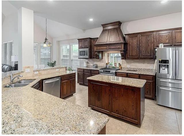 Building Photo - 6325 Plum Creek Dr