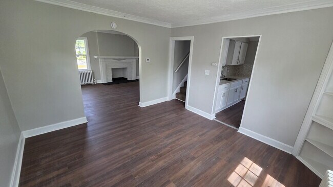 Building Photo - Stunning 4-Bedroom Home with additional Office/Flex Space and Modern Updates in Cleveland Heights
