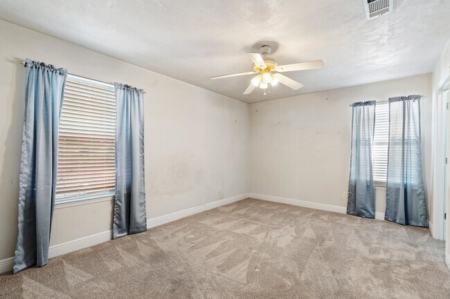 Building Photo - 2961 Viking Way