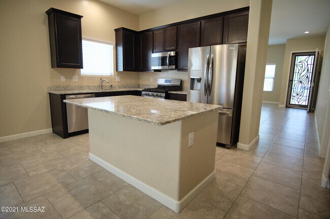 Building Photo - 3462 W Ringtail Den Way