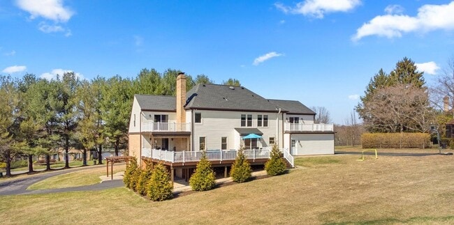 Building Photo - 8620 Stableview Ct