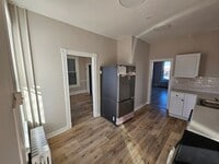 Building Photo - 3 Bedroom Apartment - Kingston, NY