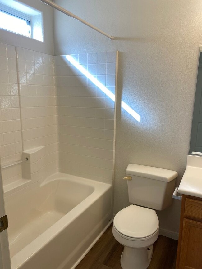 Building Photo - N. Las Vegas 2 Bedroom home