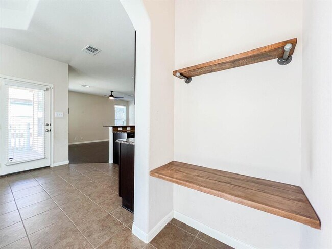 Building Photo - 921 Heritage Springs Trail
