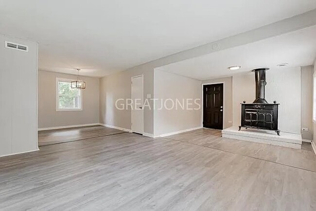 Building Photo - 1450 Wyman St NE
