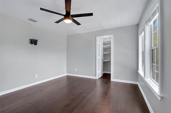 Building Photo - 7831 Saddle Run