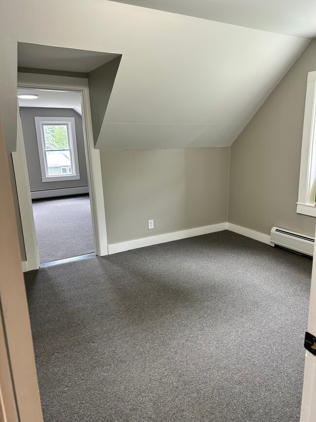 Building Photo - 157 Rabideau St