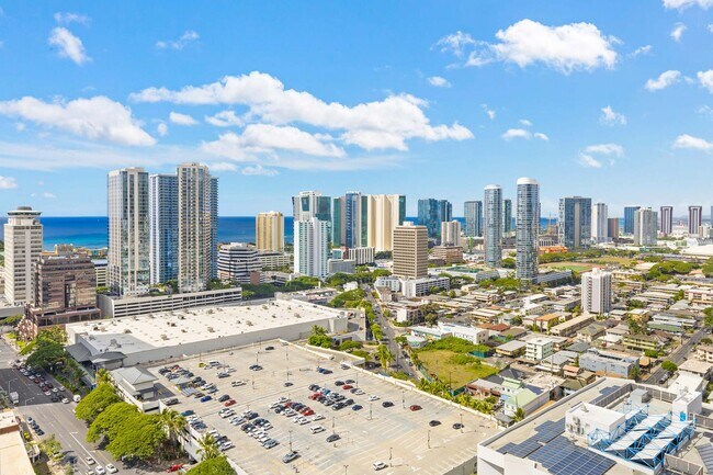 Building Photo - 2BD/2BA/2PKG. New Build, Contemporary Design, Views, Two Parking Stalls.