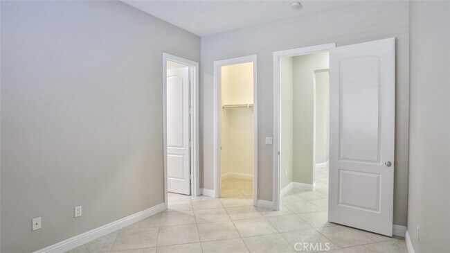 Building Photo - 8134 Sunset Rose Dr