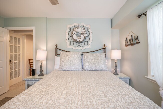 Building Photo - OFF-SEASON MONTHLY RENTAL AVAILABLE MARCH OF 2026