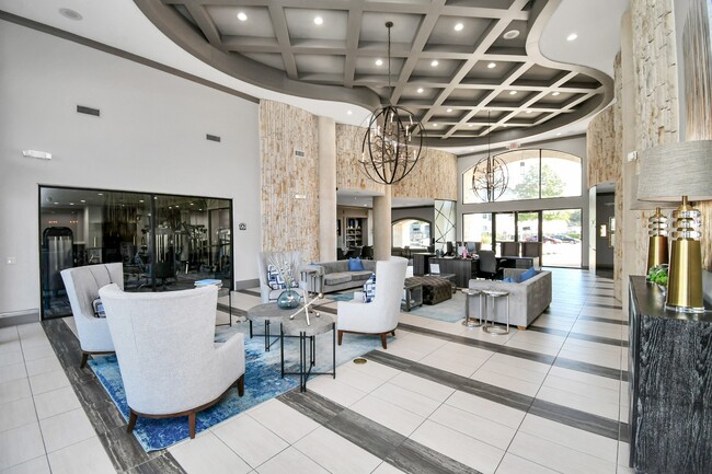Building Photo - 6777 Sommerall Dr