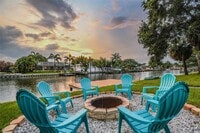 Building Photo - 3922 Fontainebleau Dr