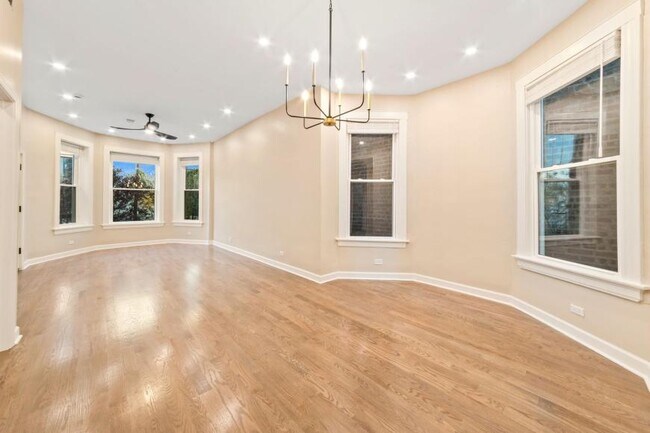 Building Photo - 2 bedroom in Chicago IL 60622