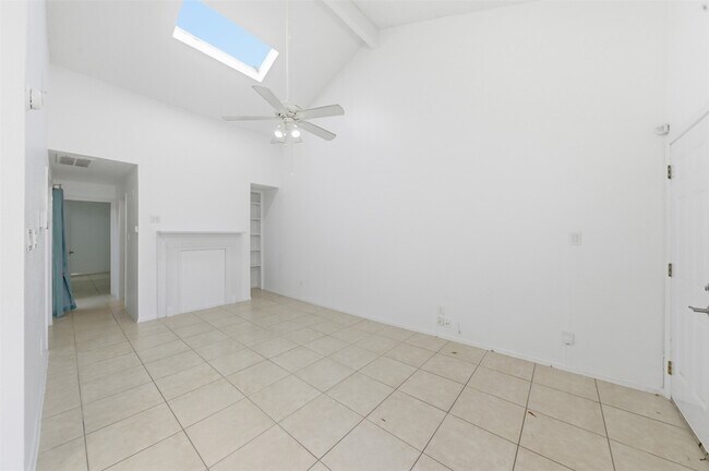 Building Photo - 12503 Newbrook Dr