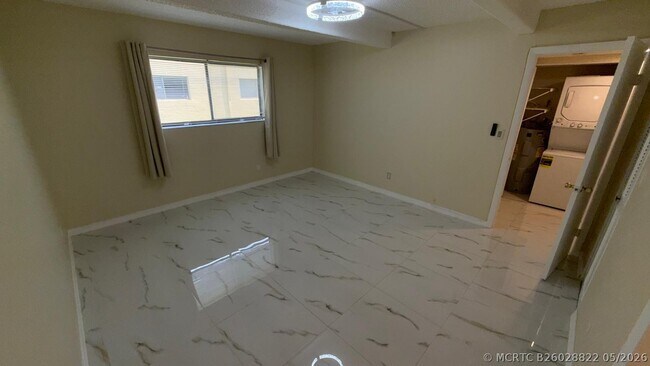 Building Photo - 1225 S Flagler Ave