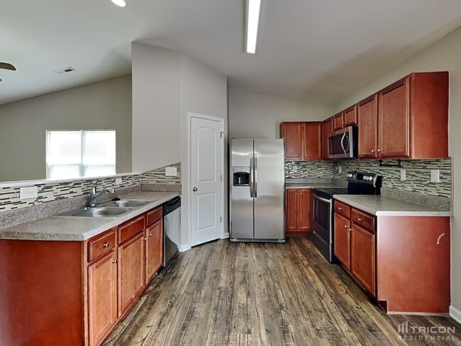 Building Photo - 4824 Lynn Lee Cir