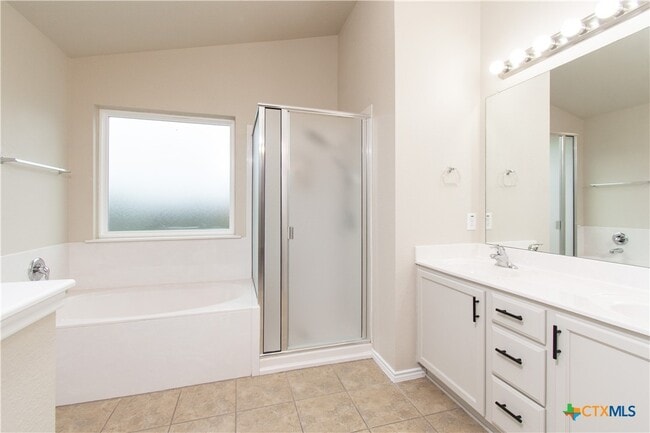 Building Photo - 5409 Rimes Ct