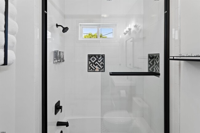 Building Photo - 1 S Delancy Pl