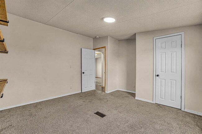 Building Photo - 20735 E County Rd 153